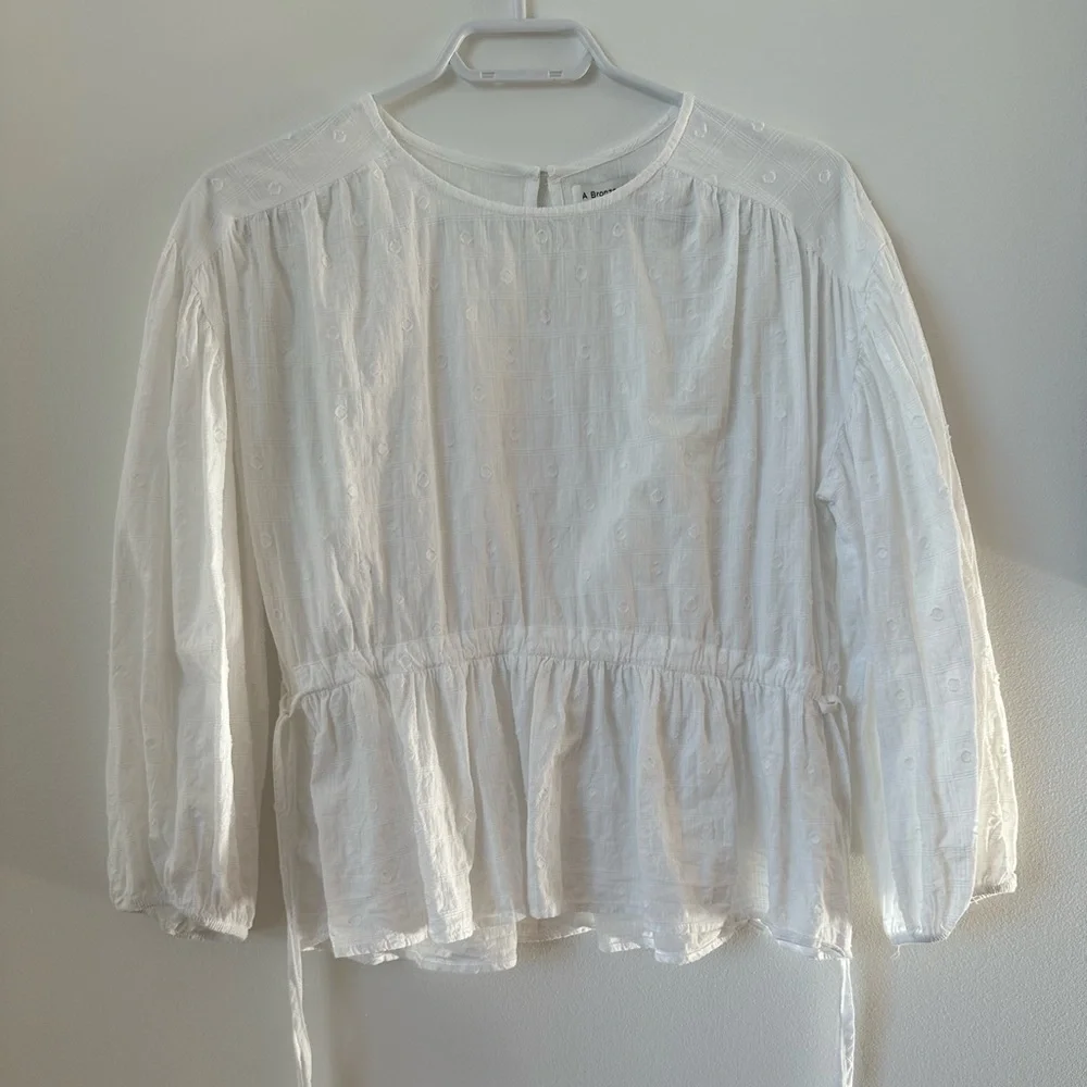 A Bronze Age Ivy Blouse - White Eyelet - Picture 2 of 9